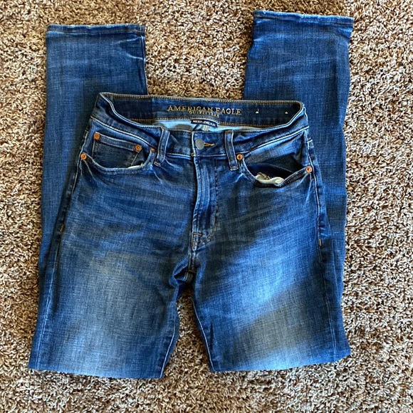 29x32 American Eagle Slim Straight distressed jeans - Picture 4 of 7